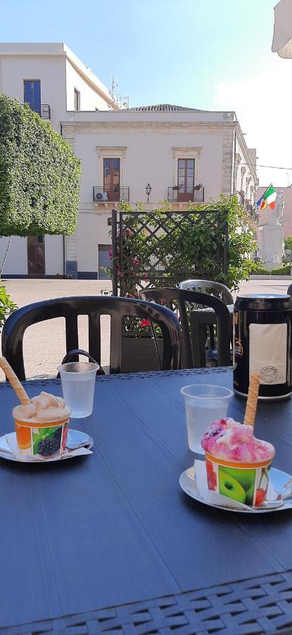 Plaza Leilighet Giardini Naxos Eksteriør bilde
